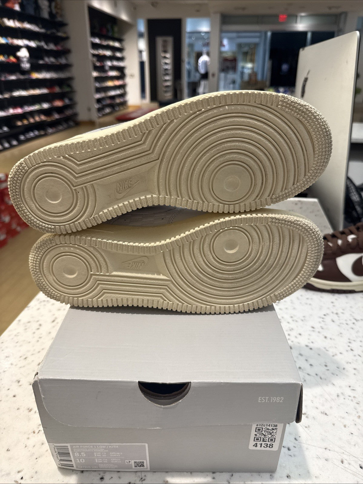 Air Force 1 Low Kith Sz 8.5