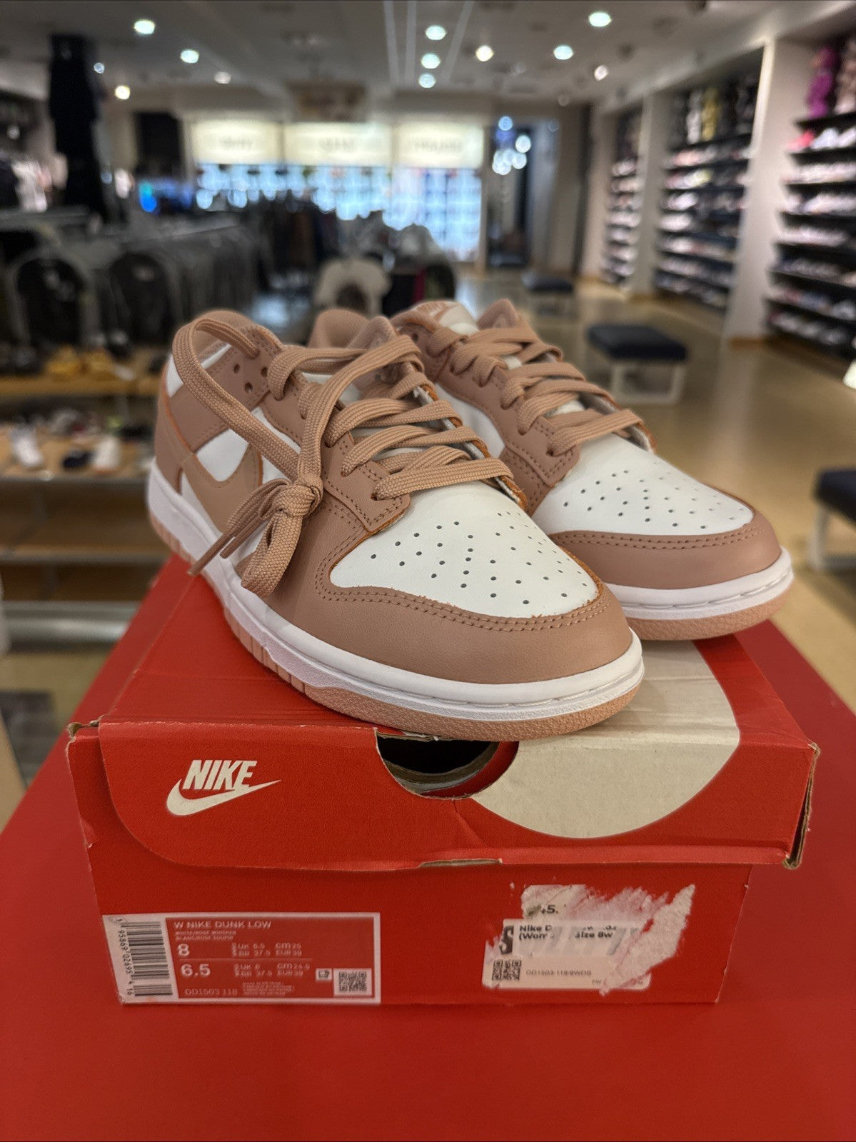 Nike Dunk Low Rose Whisper WOMANS 8