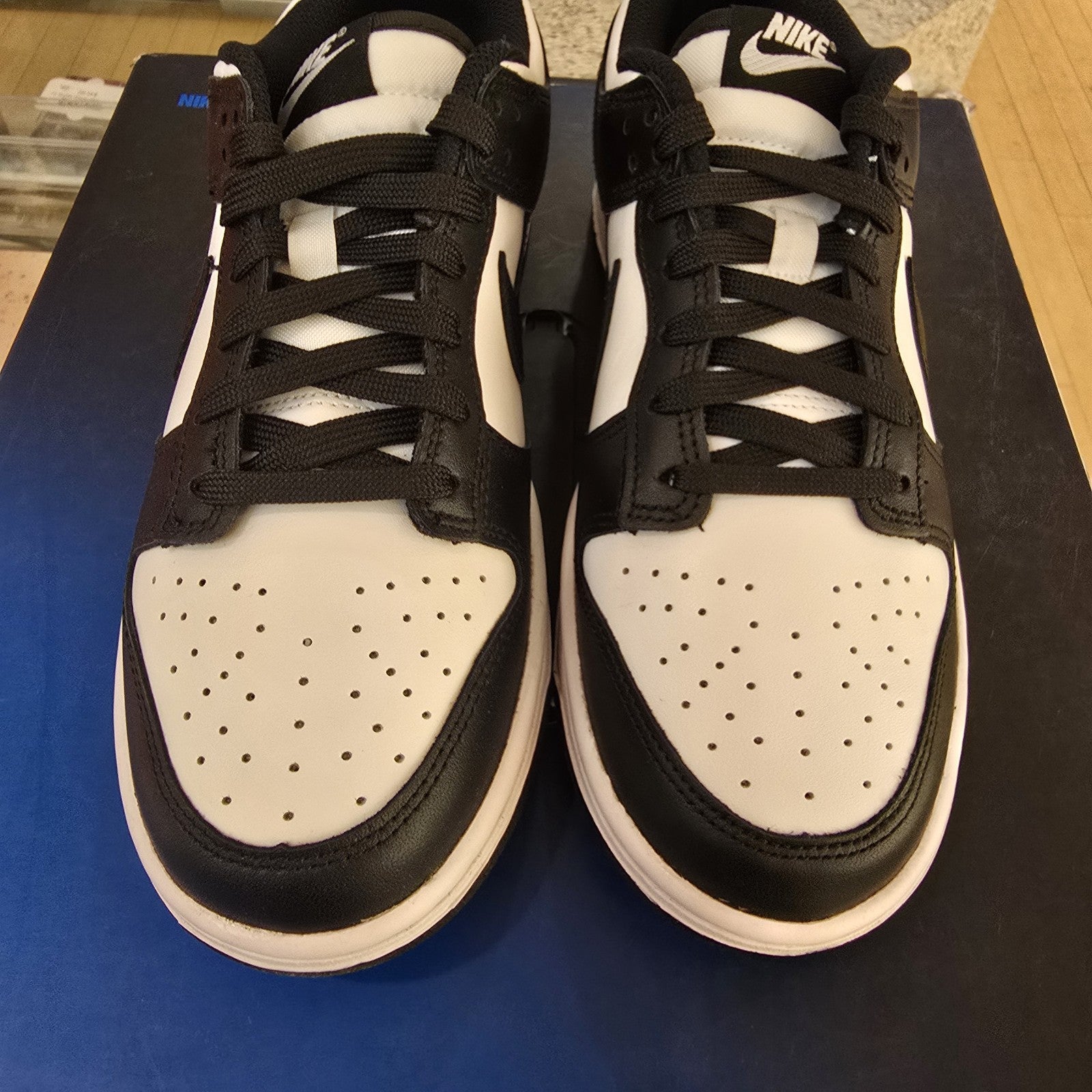Nike Dunk Low Black White Women's SZ 8/6.5M