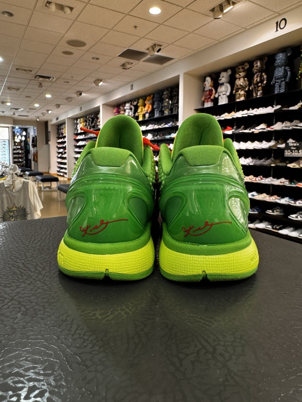 Nike Zoom Kobe 6 Protro Low Grinch Size 6.5 USED
