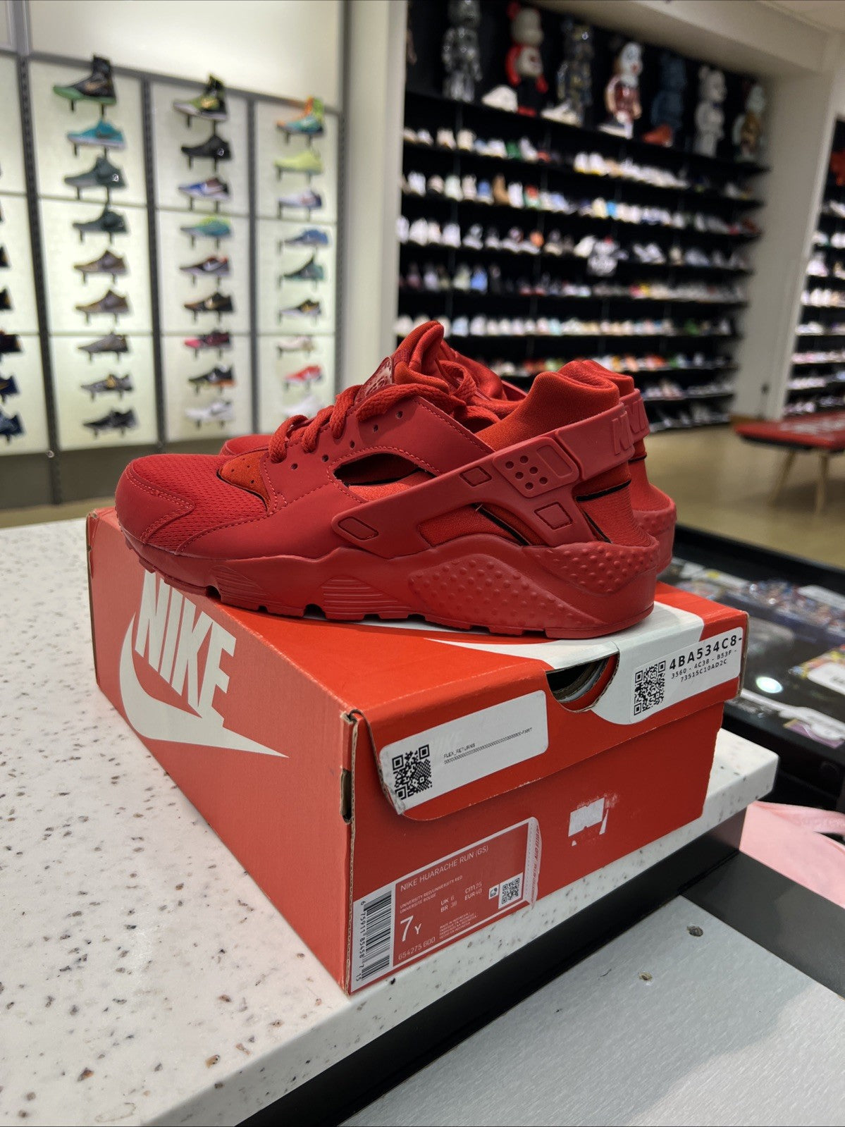 Nike Huarache Run University Red Sz 7Y