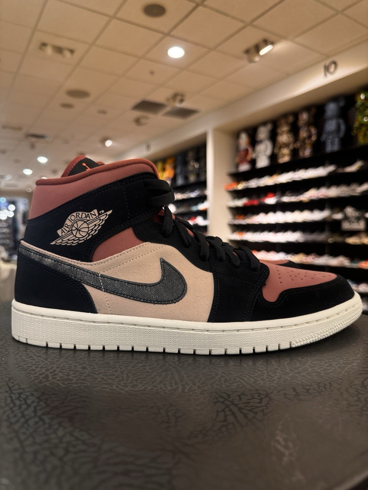 Air Jordan 1 Mid Canyon Rust Women Size 12