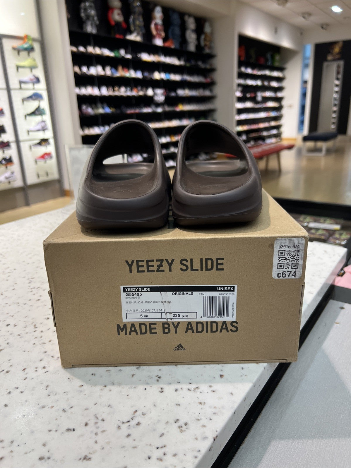 Adidas Yeezy Slide Soot Dark Brown G55495 Sz 5