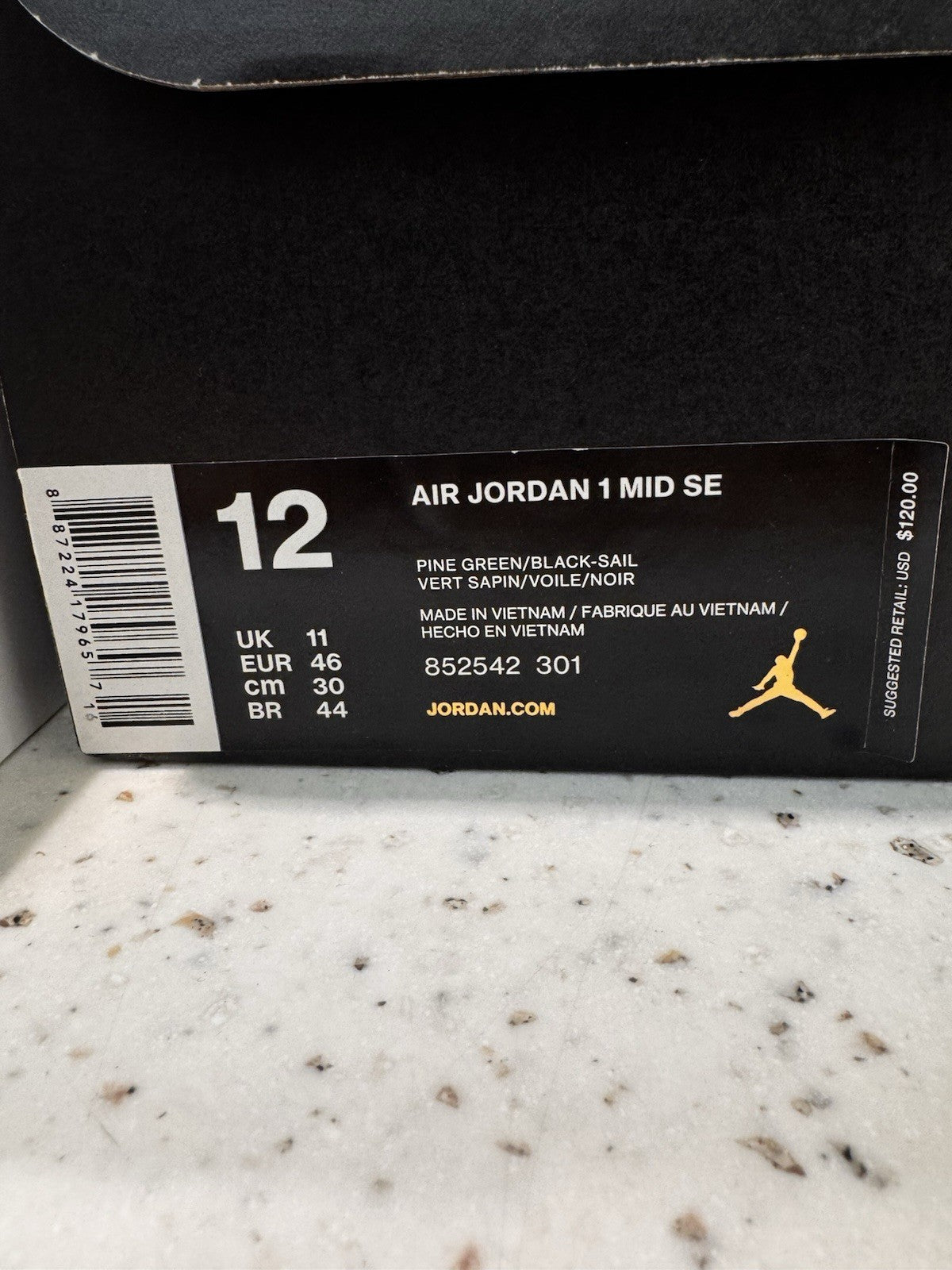 Air Jordan 1 Mid Pine Green Size 12