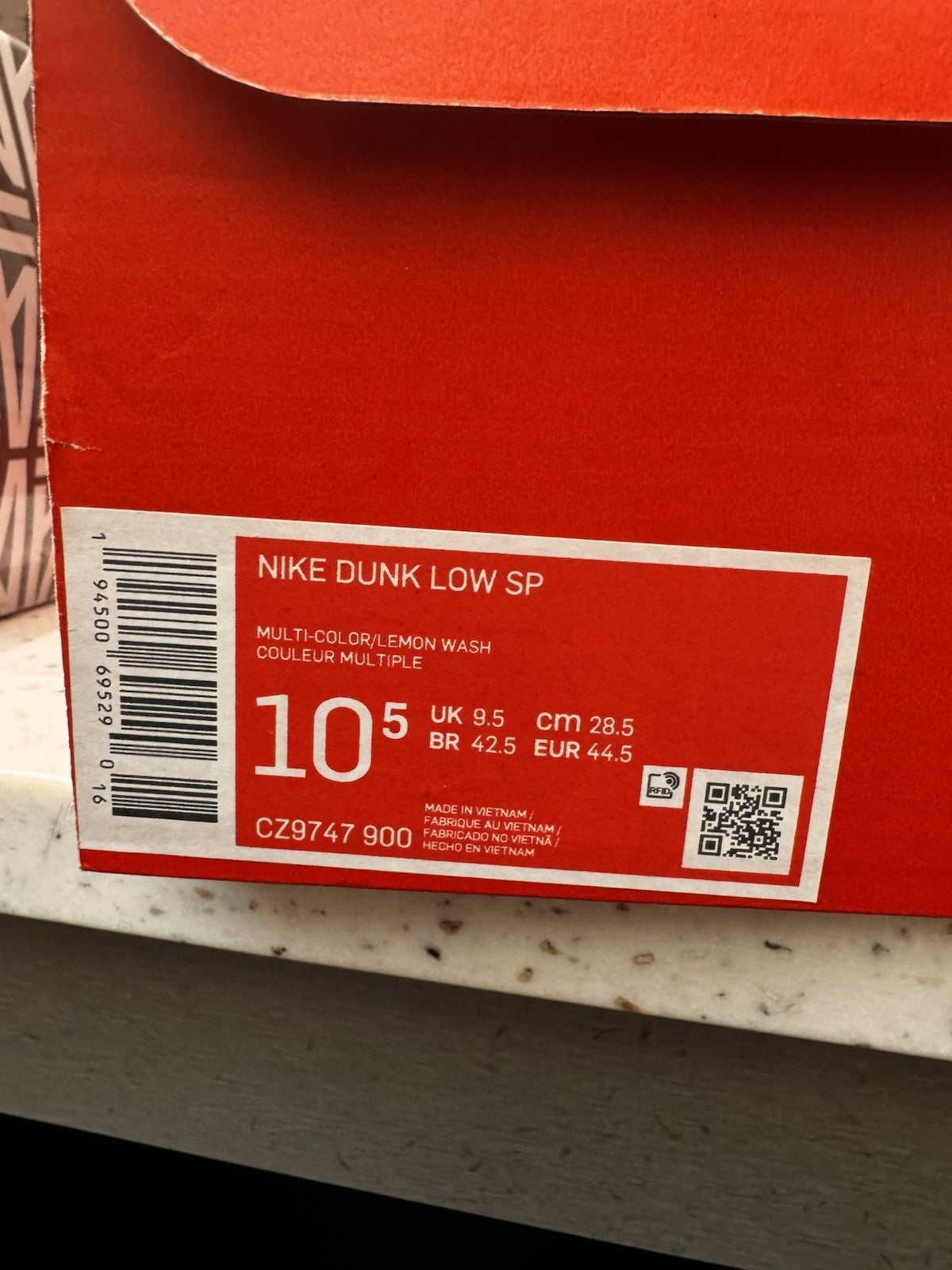 Nike Dunk Low Community Garden Size 10.5