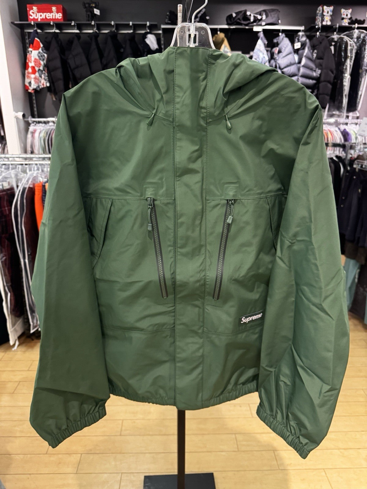 Supreme Gore-Tex Taped Seam Shell Jacket Green Size Small
