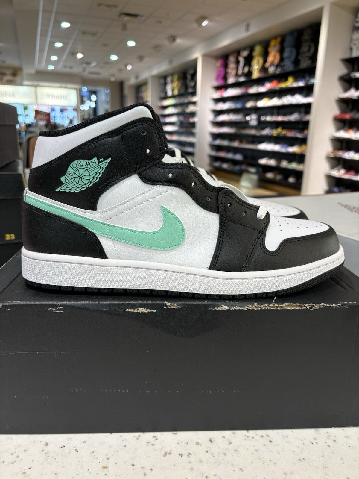 Jordan 1 Mid Green Glow Size 12 DEFECT 