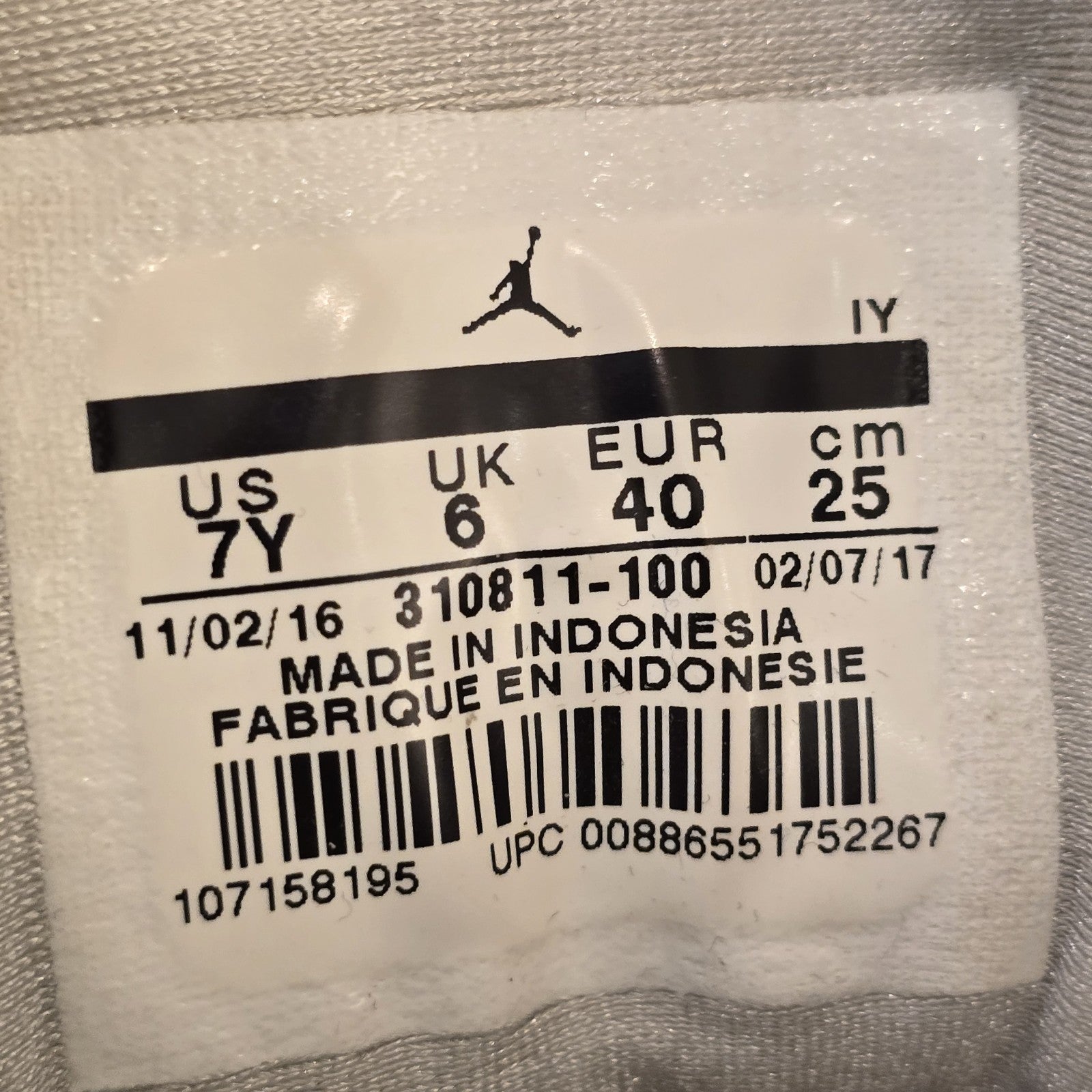 Size 7Y - Air Jordan 13 Retro Low Pure Platinum