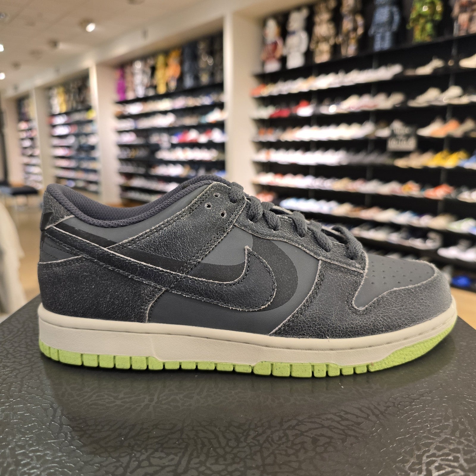 Size 7Y - Nike Dunk Low Halloween 2022 GS