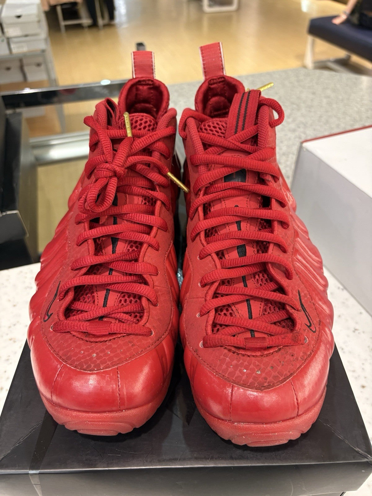 Nike Air Foamposite Pro Red October Size 9.5 USED