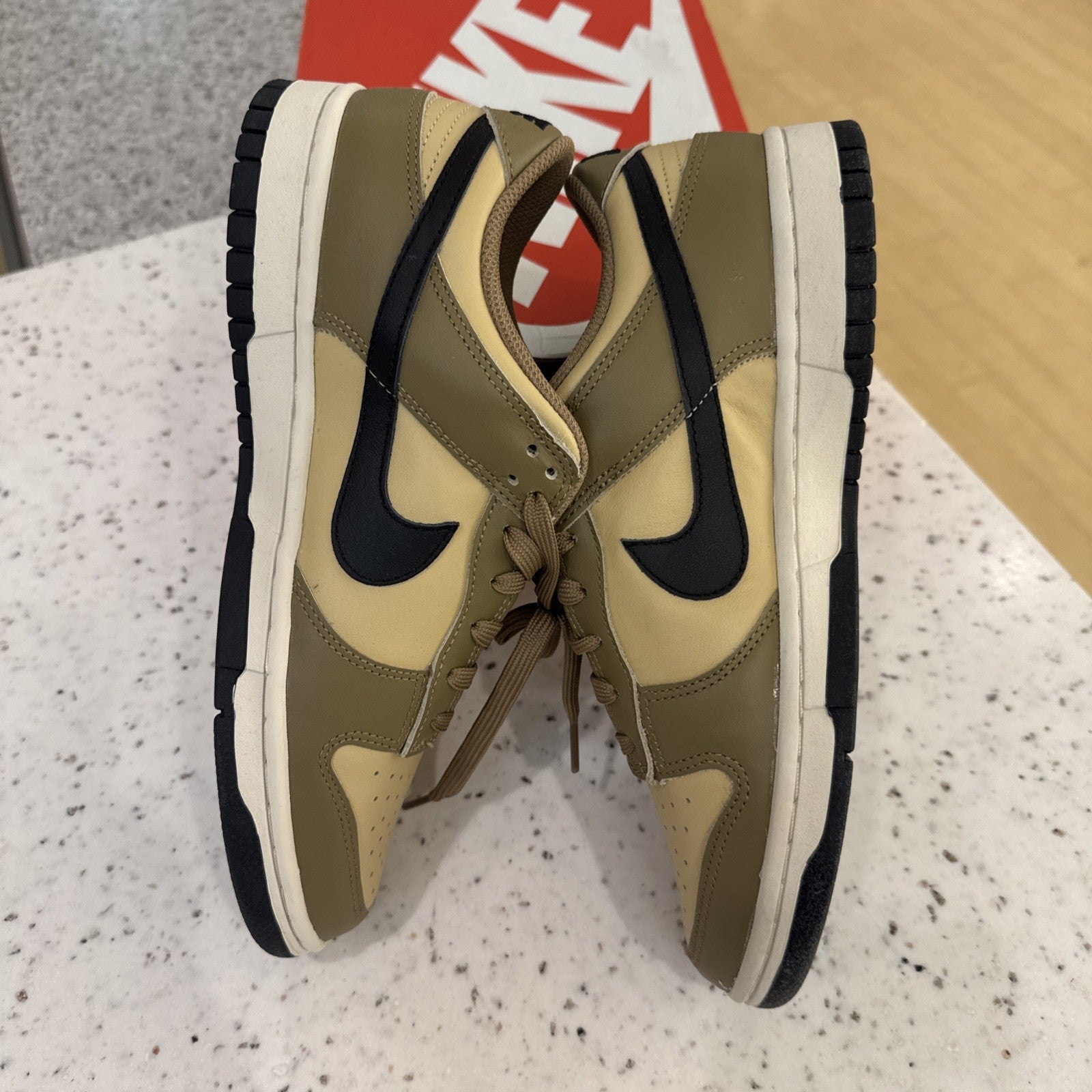 NEW AUTHENTIC NIKE DUNK LOW   "DARK DRIFTWOOD" US WOMEN'S 9