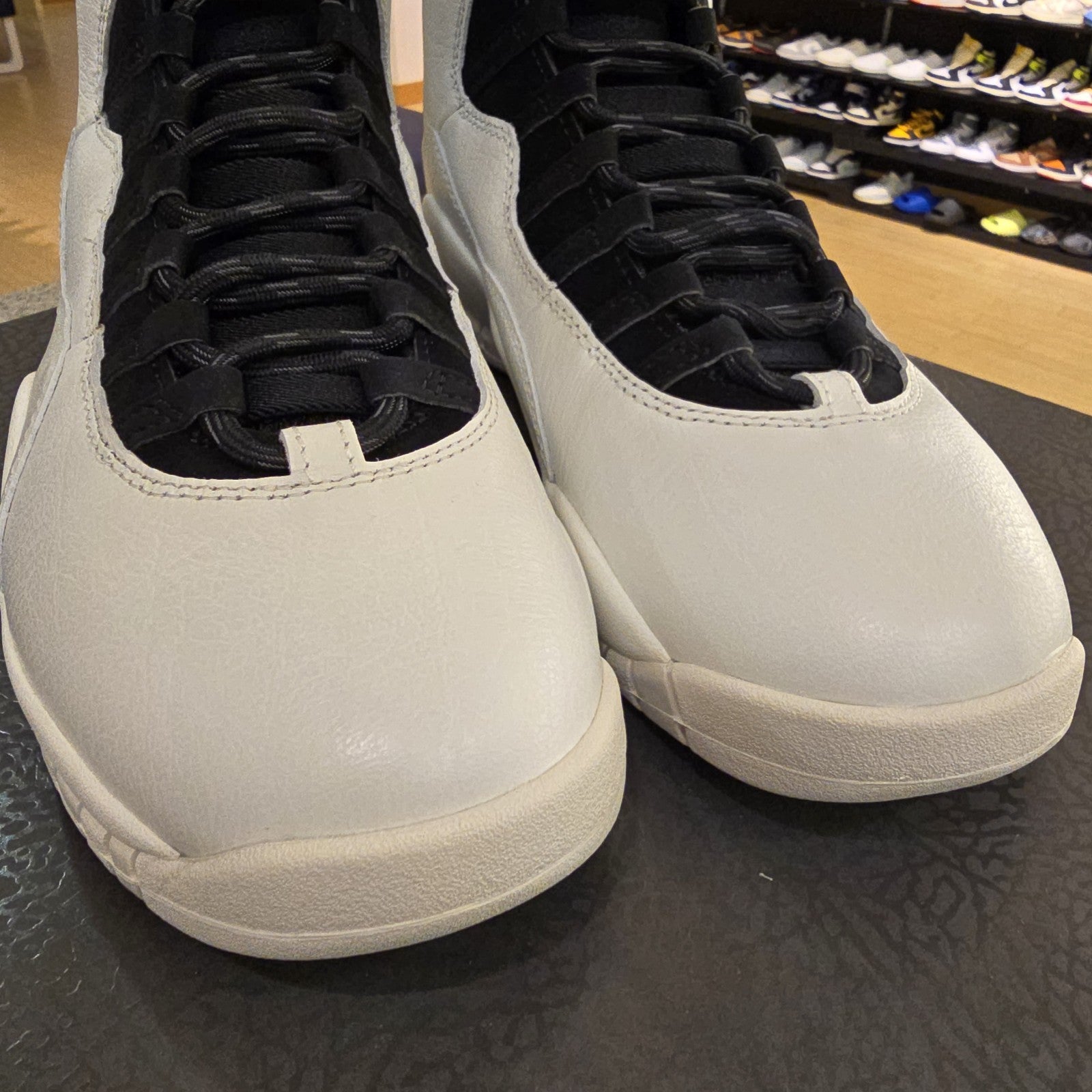 Size 10 - Air Jordan 10 Retro I'm Back 310805-104