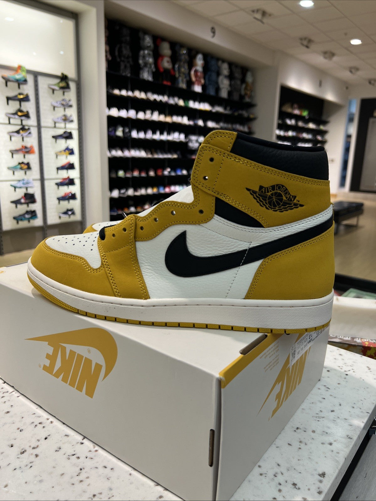 Nike Air Jordan 1 Retro High Yellow Ochre/Black/Sail Sz 13 MISSING LID