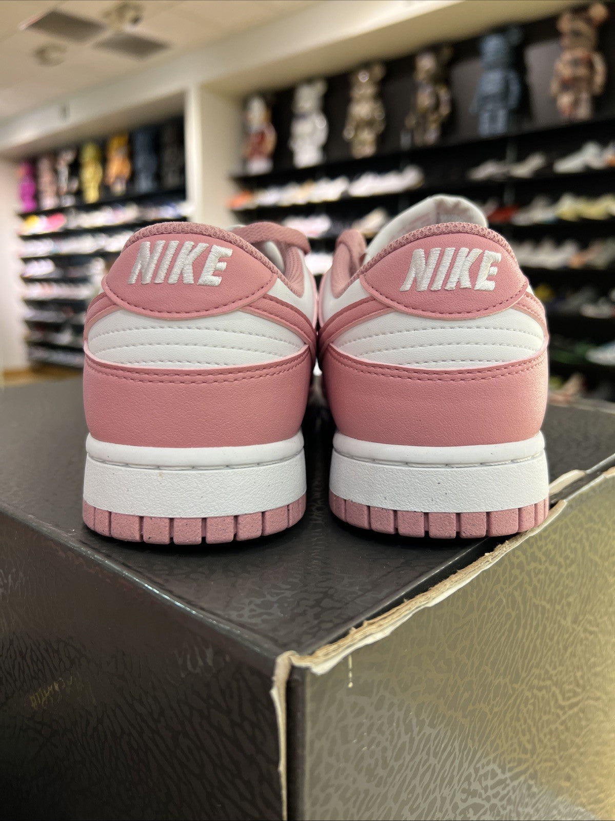 Nike Dunk Low Next Nature White Elemental Pink Sz 9 DEFECT