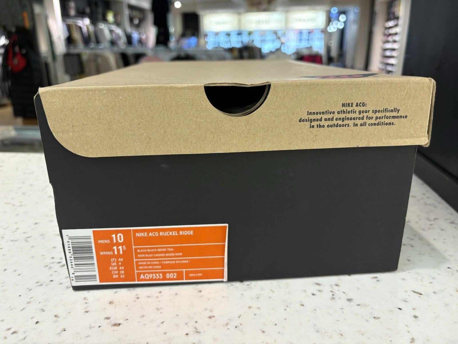 Nike ACG Ruckel Ridge Black Habanero Red Size 10 