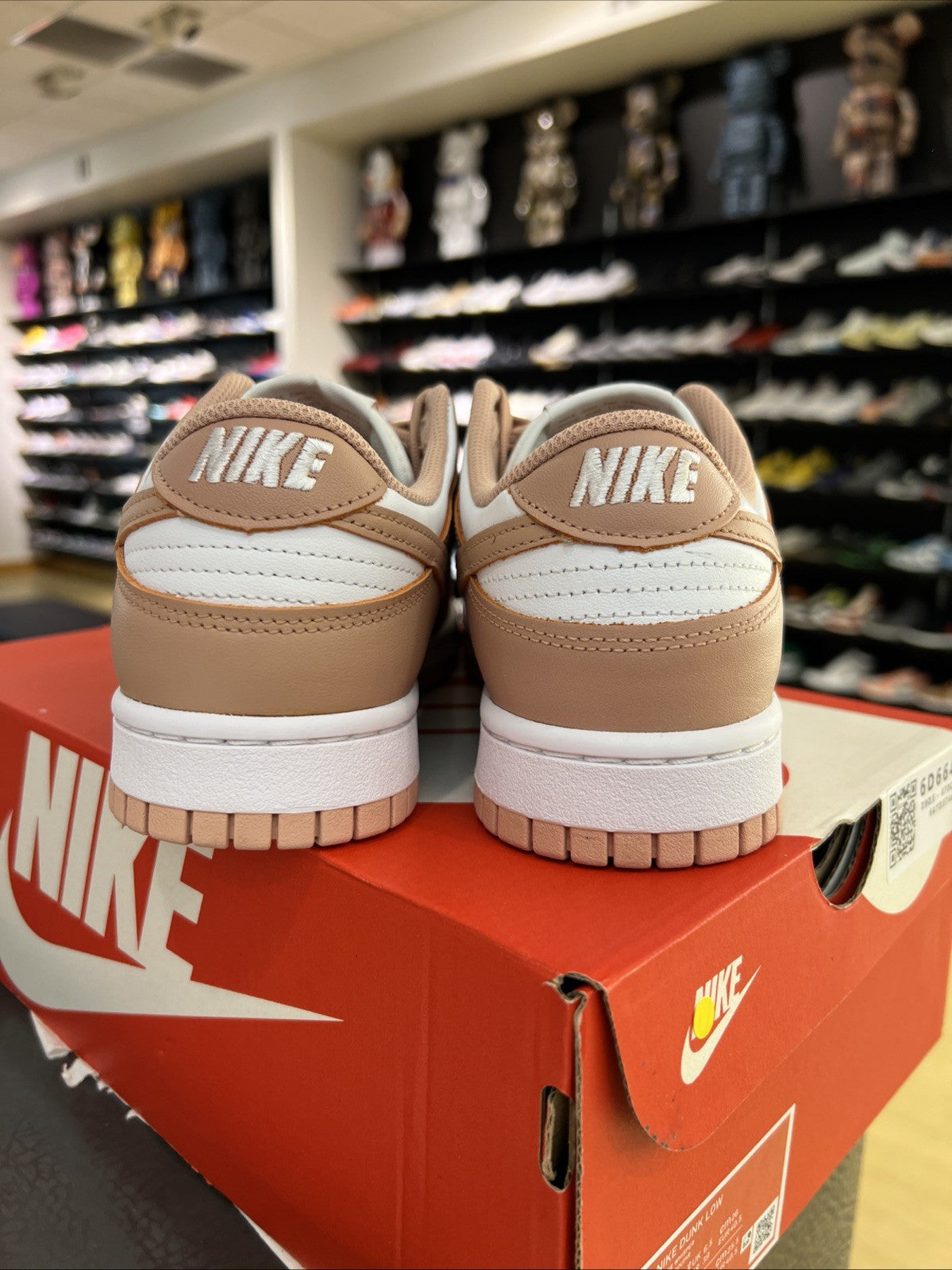 Nike Dunk Low Rose Whisper Women’s Sz 9