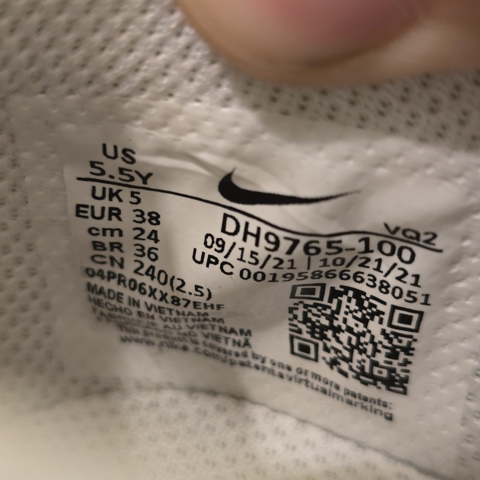 Size 5.5Y (GS) - Nike Dunk Low White Metallic Red Bronze