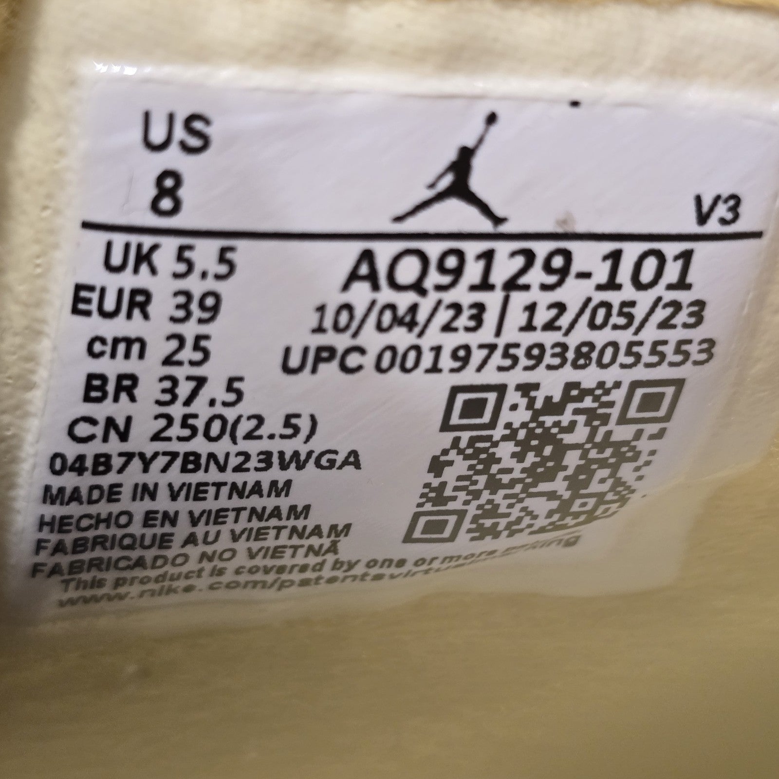 Size 8 - Women's Air Jordan 4 Retro Vivid Sulfur AQ9129-101