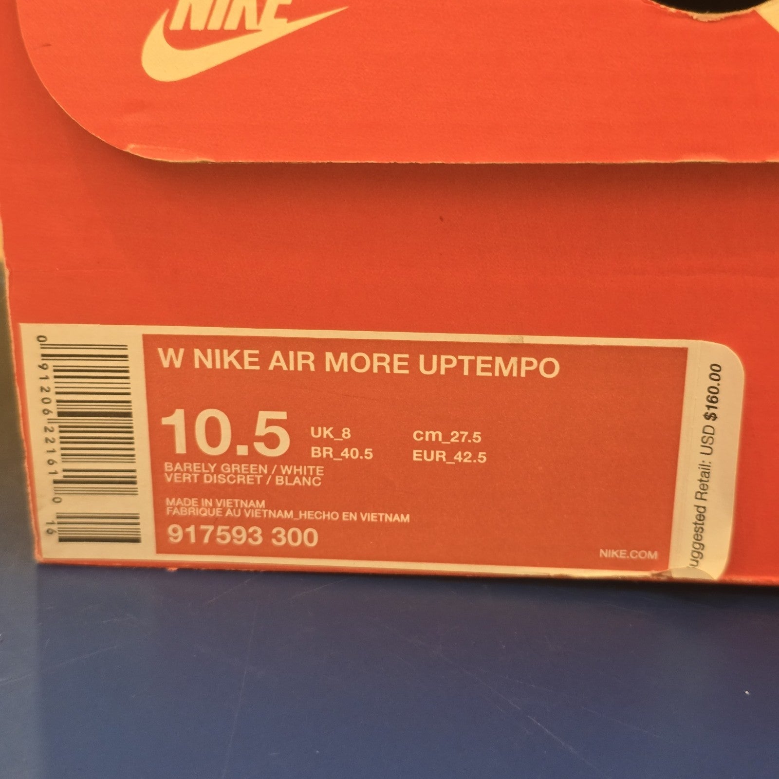 Nike Air More Uptempo Barely Green Women's SZ 10.5/9M YELLOWING