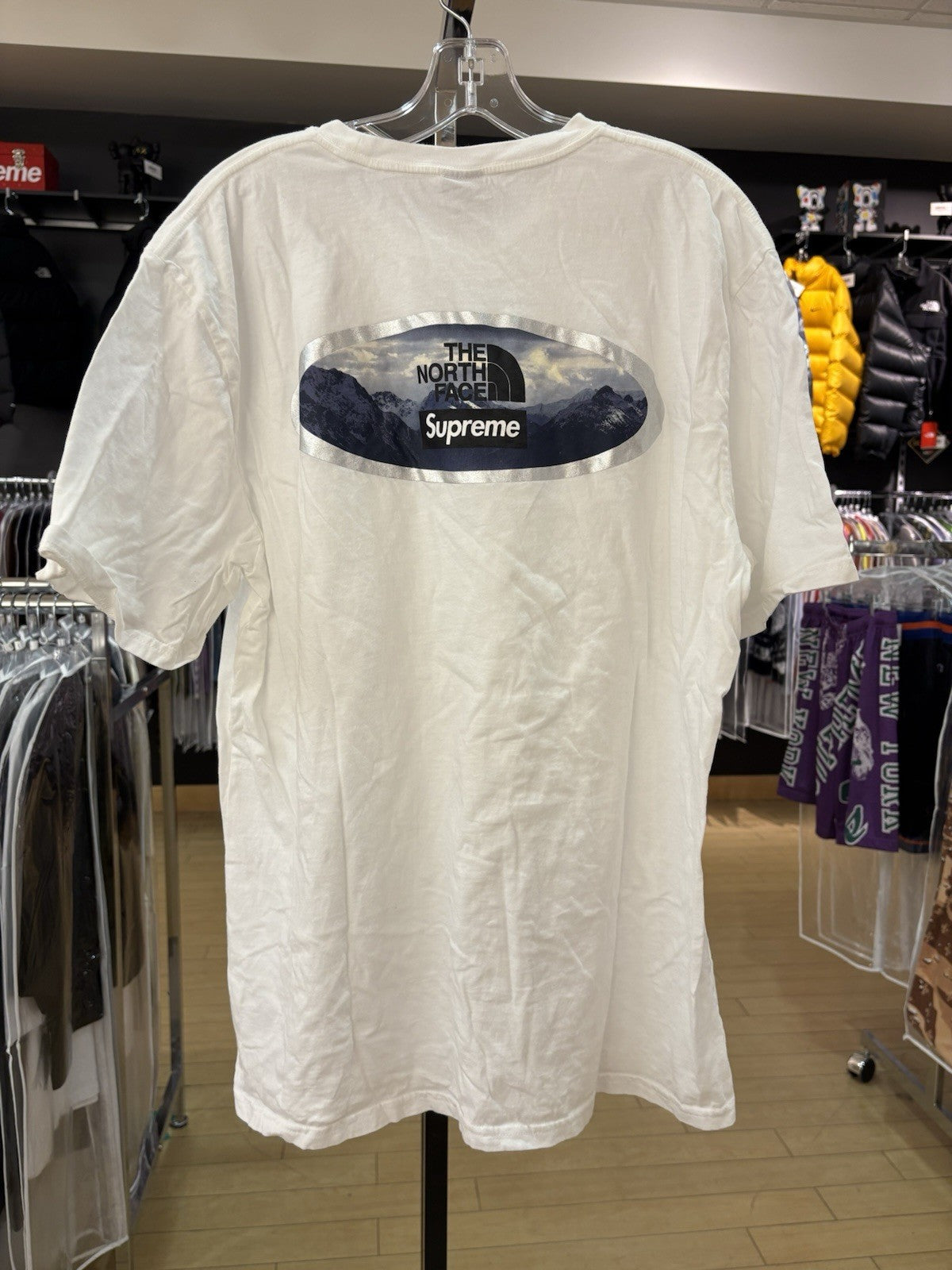 Supreme The North Face Mountains Tee White Sz XL Small Snag