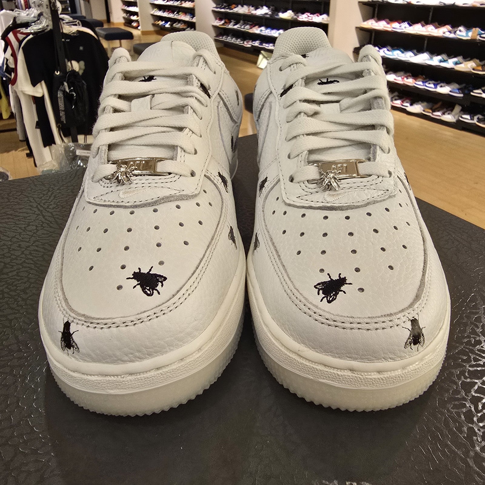 Size 7 - Nike Air Force 1 Low Houseflies