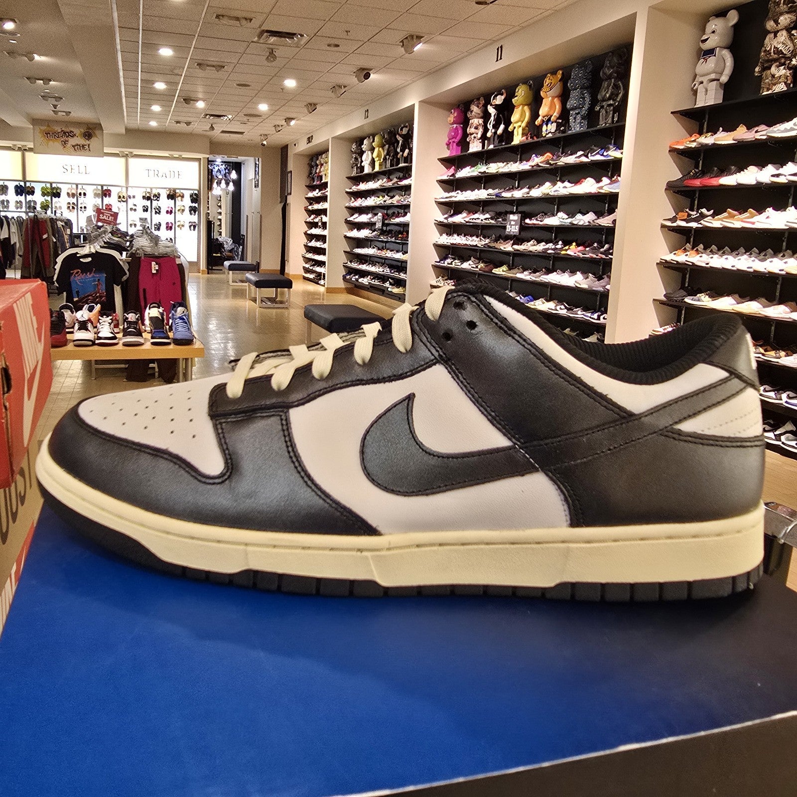Nike Dunk Low PRM "Vintage Panda" Black White Sz 15.5W/14M