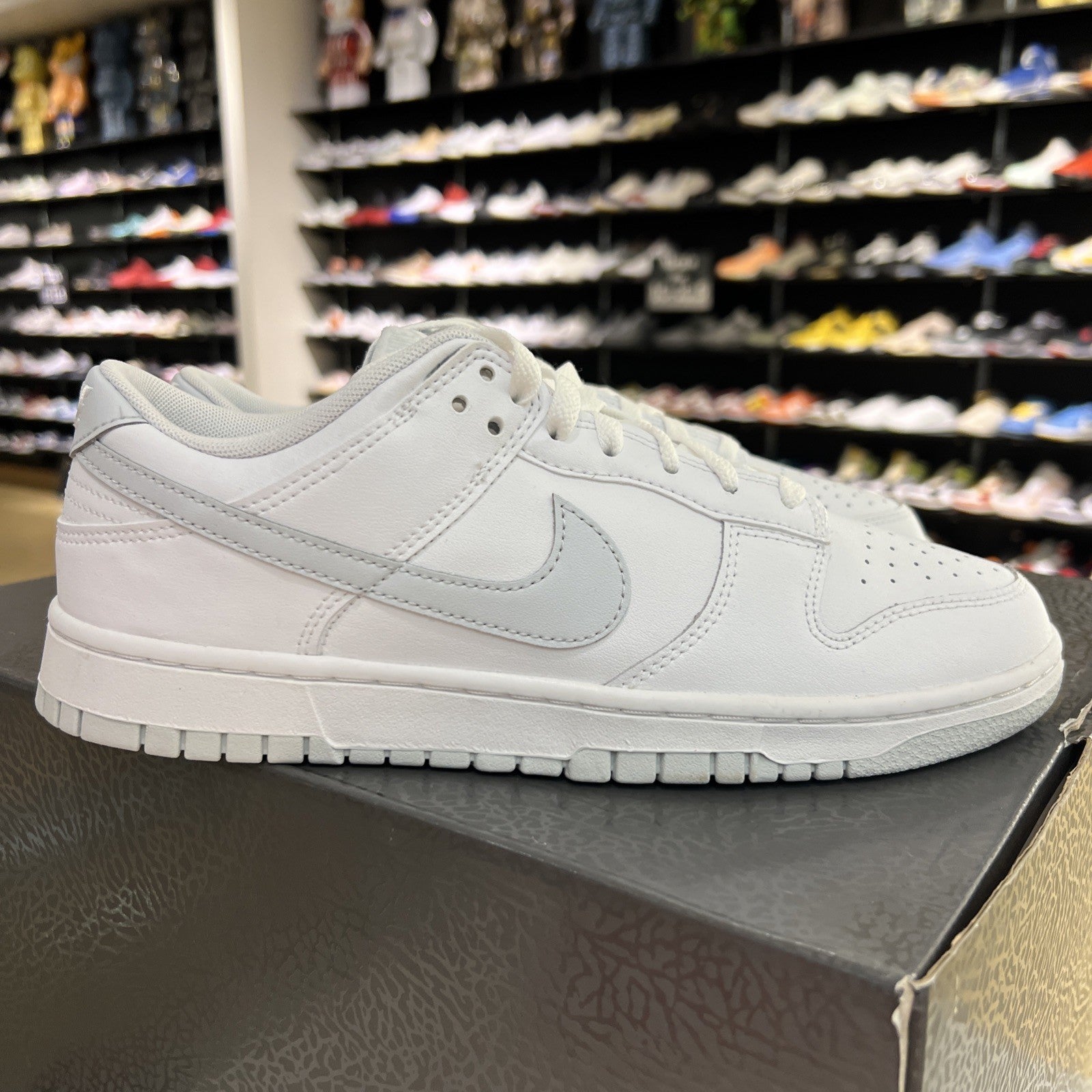 Nike Dunk Low Retro White Pure Platinum Sz 9