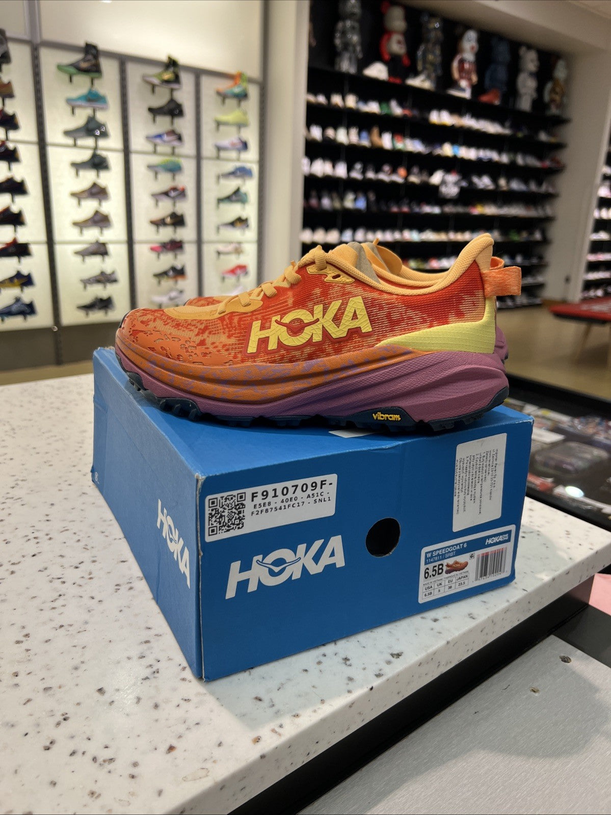 Hoka Speedgoat 6 Trail Sherbet/Beet Women’s Sz 6.5