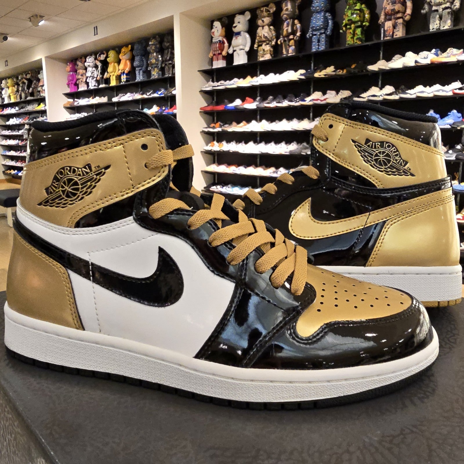 Size 9 - Air Jordan 1 Retro OG NRG High Gold Top 3