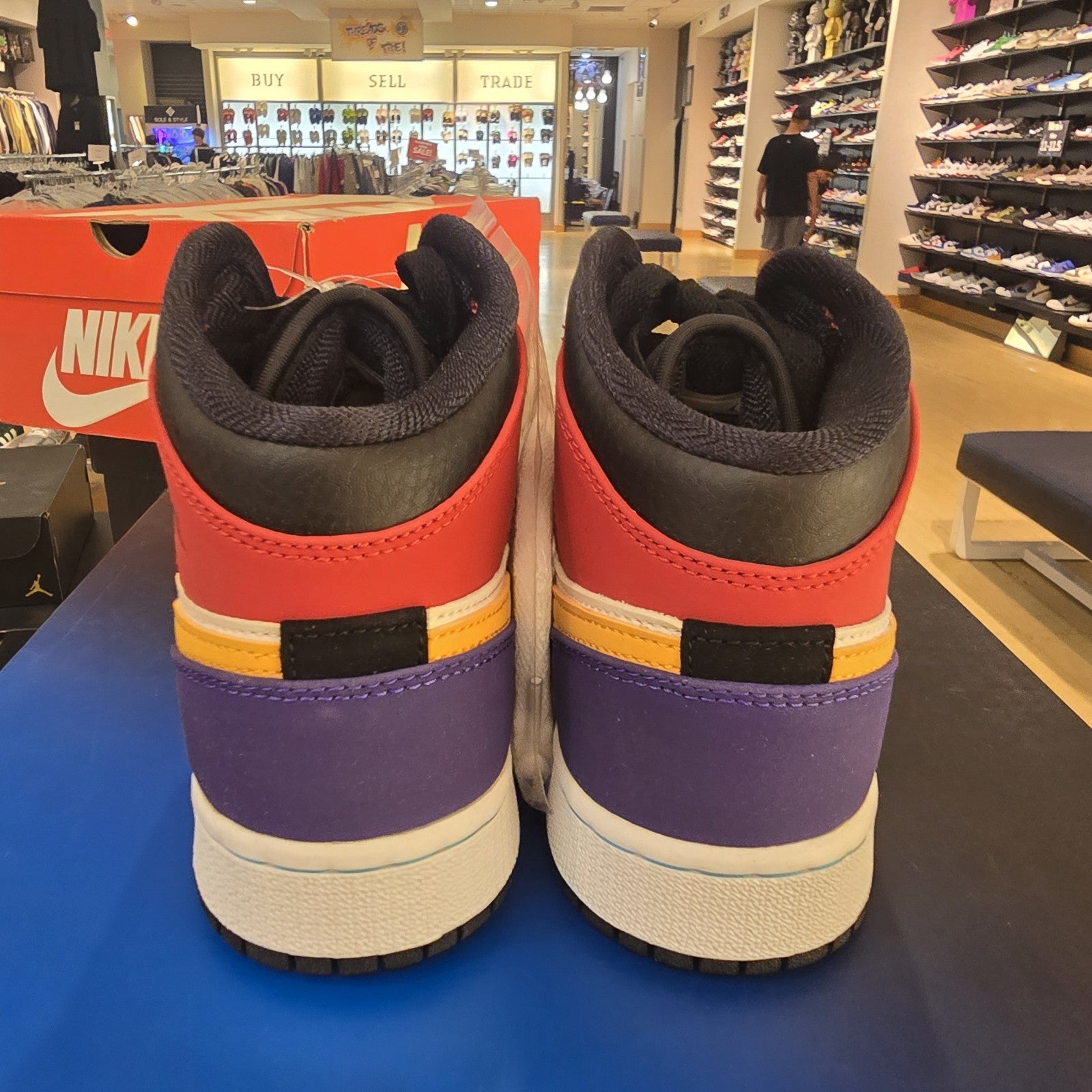 Jordan 1 Mid Bred Multi Color GS SZ 4.5Y