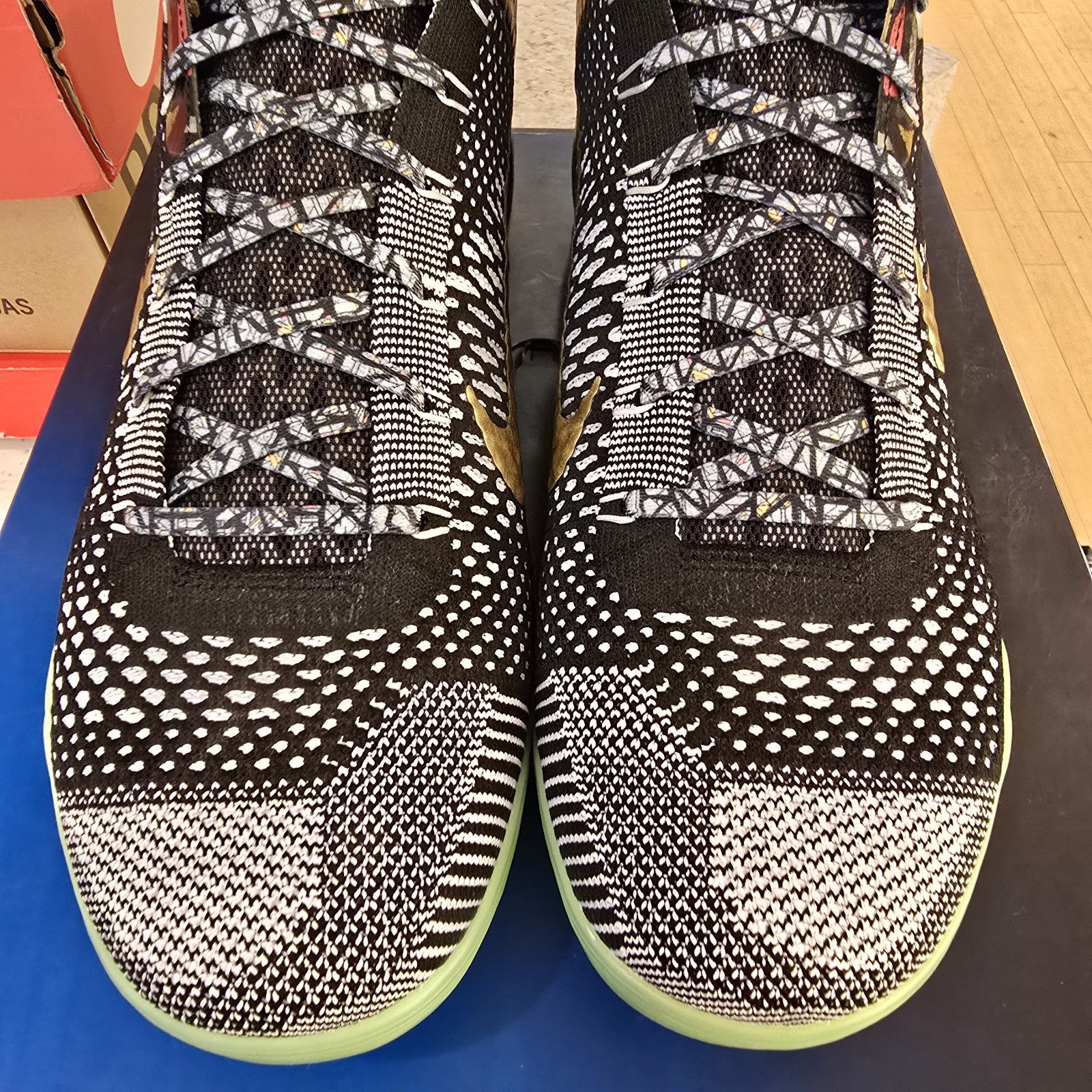 Size 13 - Nike Kobe 9 Elite NOLA Gumbo League Maestro