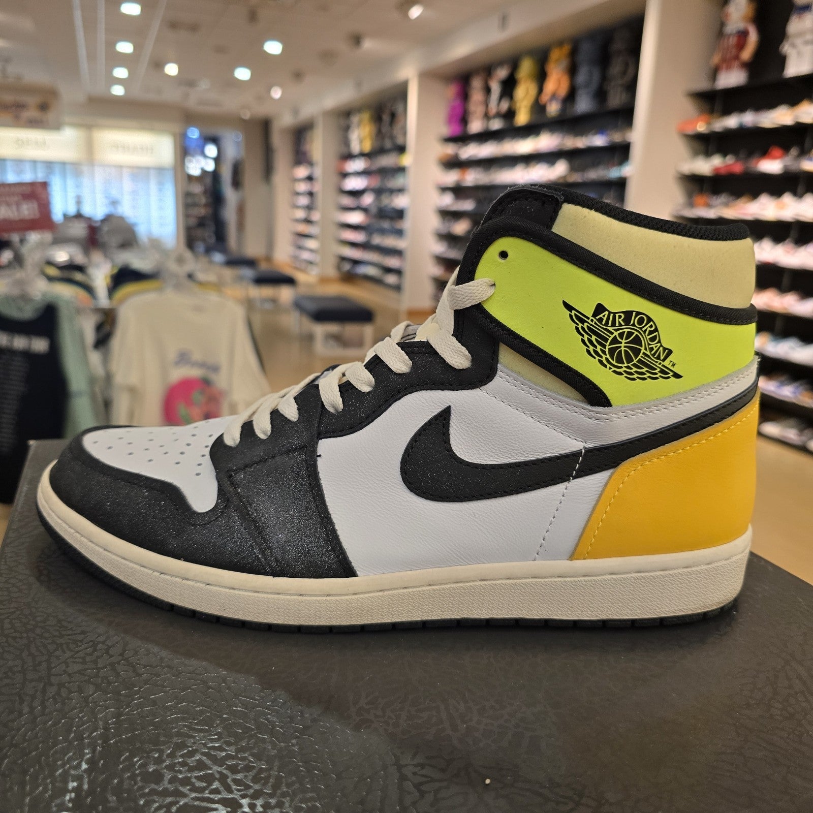 Size 12 - Jordan 1 Retro High OG Volt