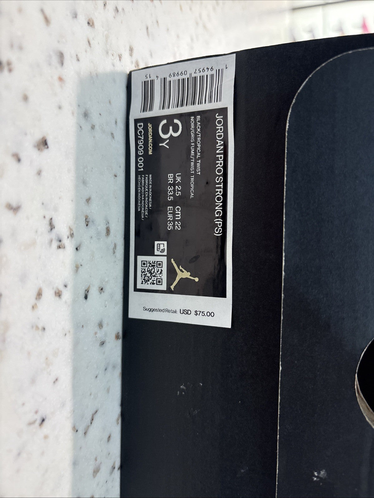 Jordan Pro Strong Black Tropical Twist PS Size 3Y DEFECT