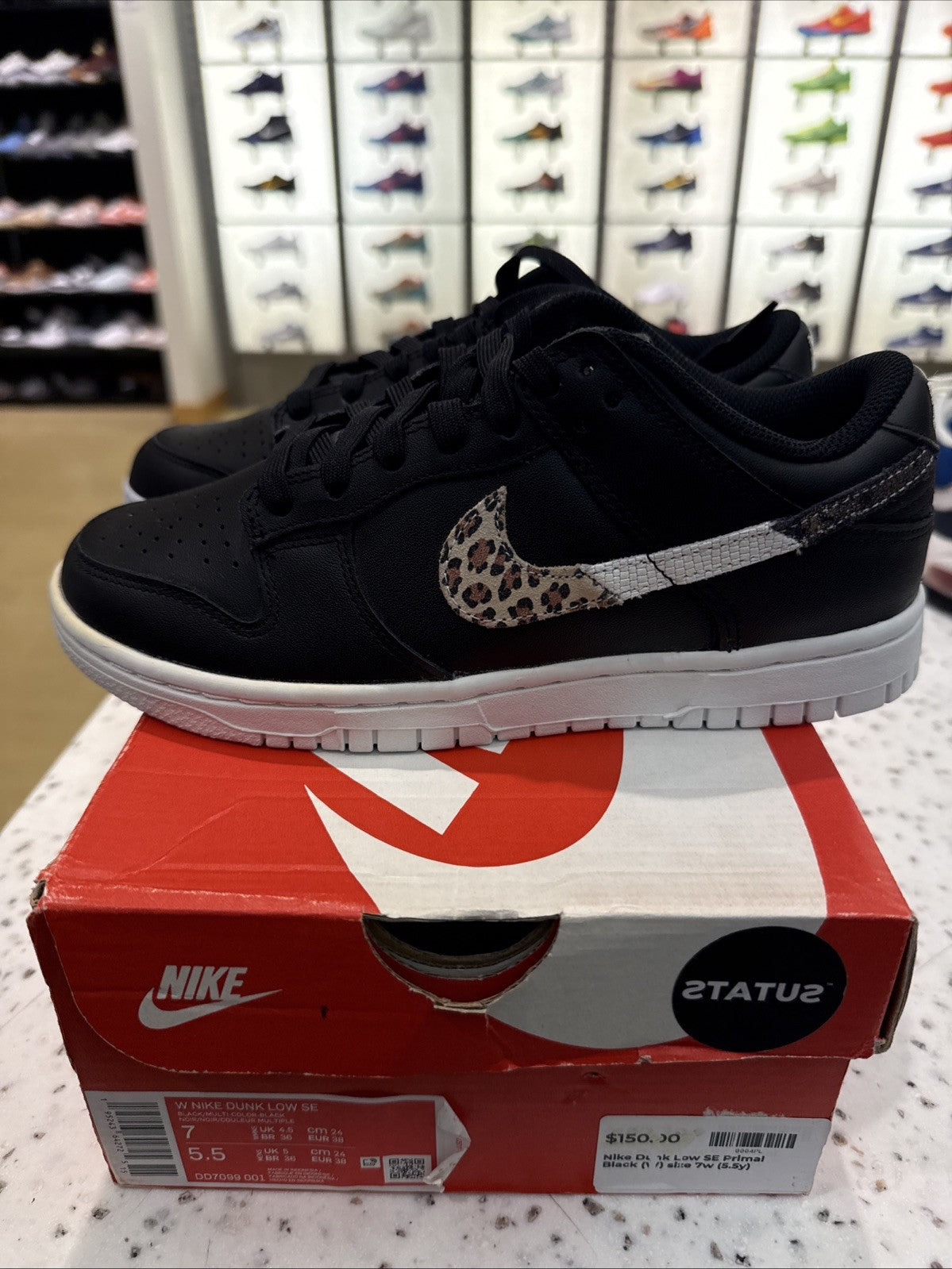 Nike Dunk SE Low Primal Black WOMANS 7