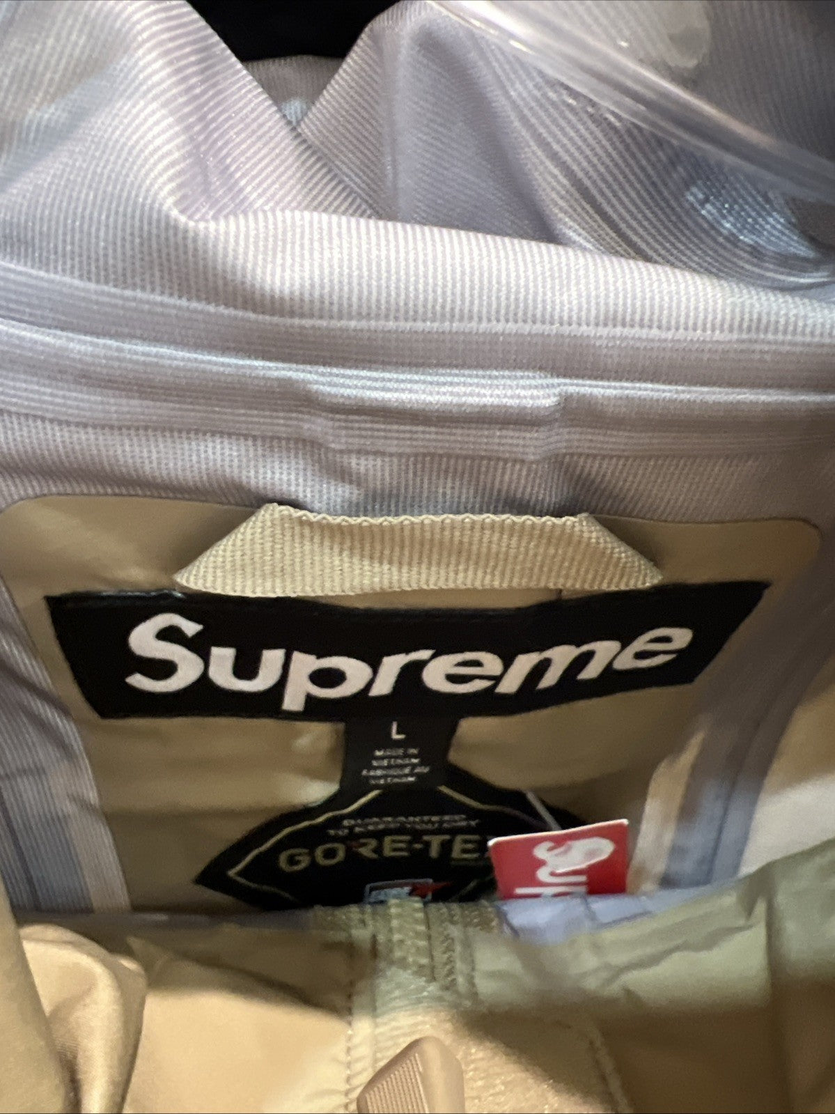 Supreme GORE-TEX Taped Seam Shell Jacket Tan Sz L