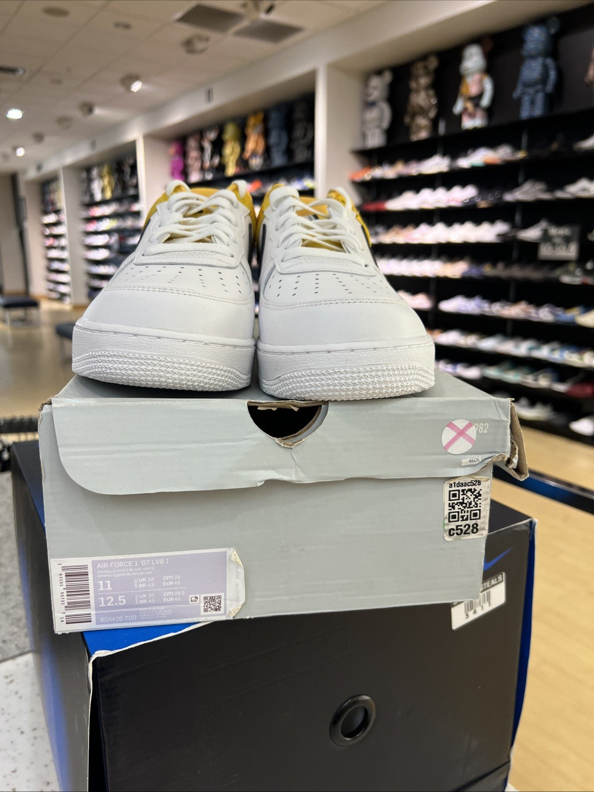 Nike Air Force 1 '07 LV8 x NBA Amarillo Sz 11