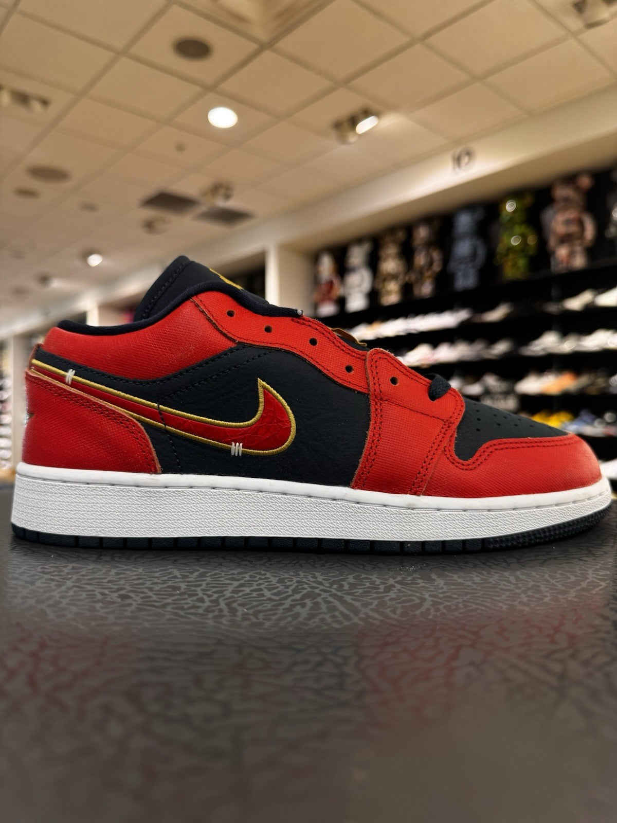 Jordan 1 Low Armory Navy Sport Red Size 6Y