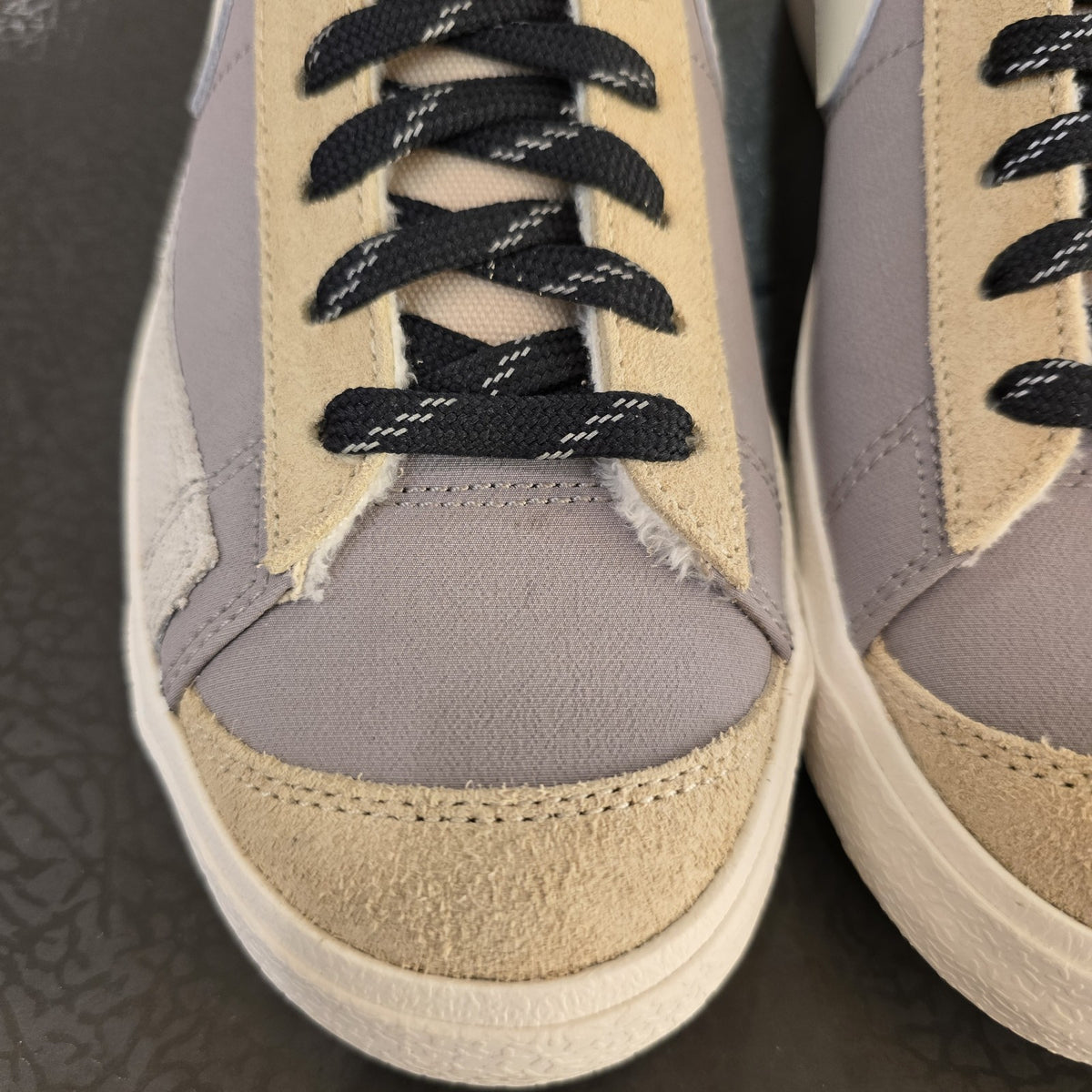 Size 8 - Nike Blazer Mid Hike Nike