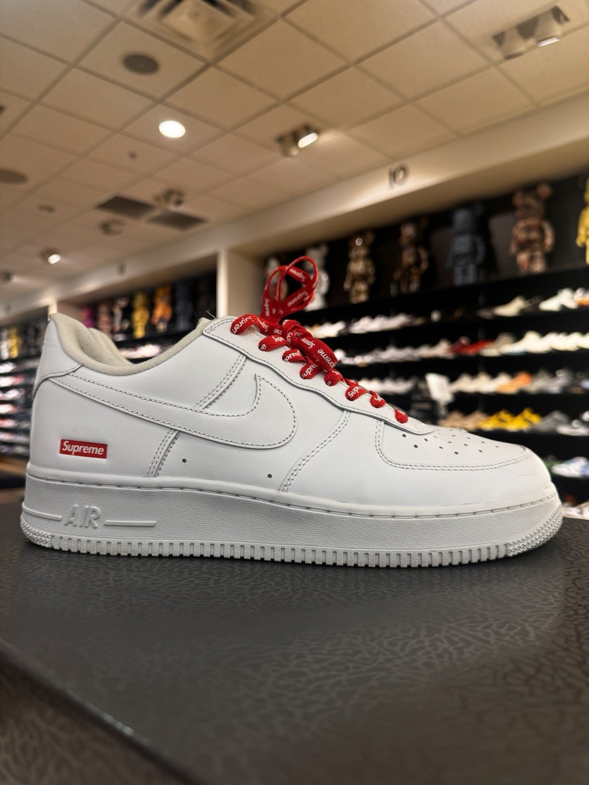Nike Air Force 1 x Supreme Low Box Logo White Size 10.5