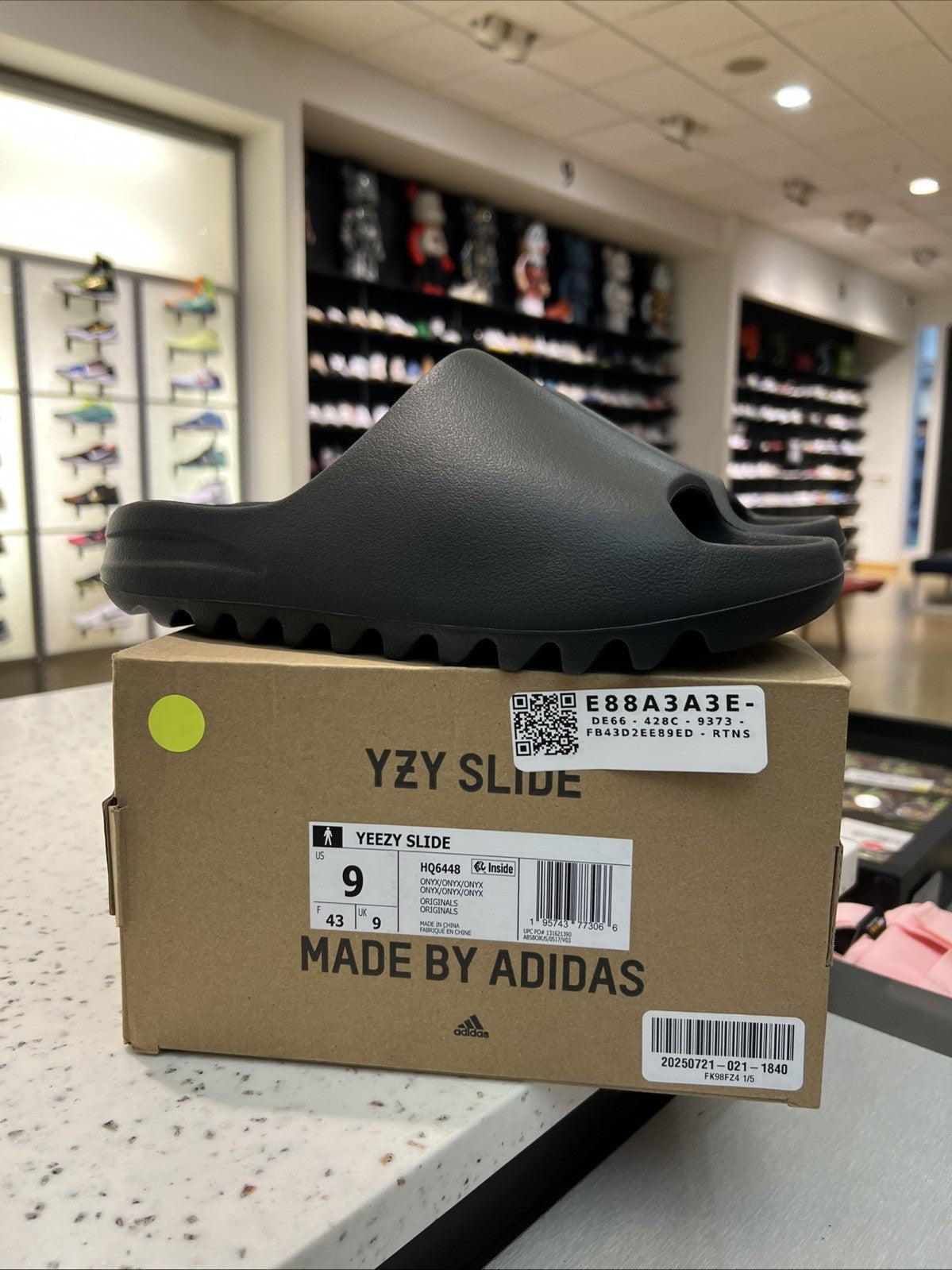 Adidas Yeezy Slide Onyx HQ6448
