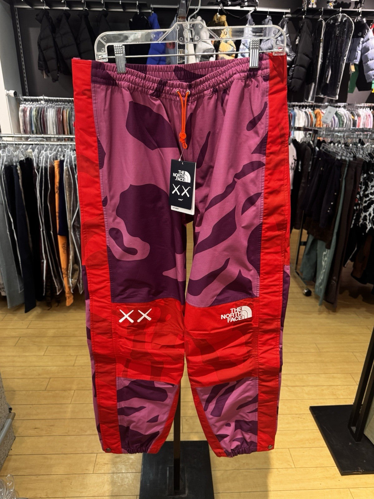 KAWS X The North Face Mountain Light Pants Pamplona Purple MTN Light Print Sz M