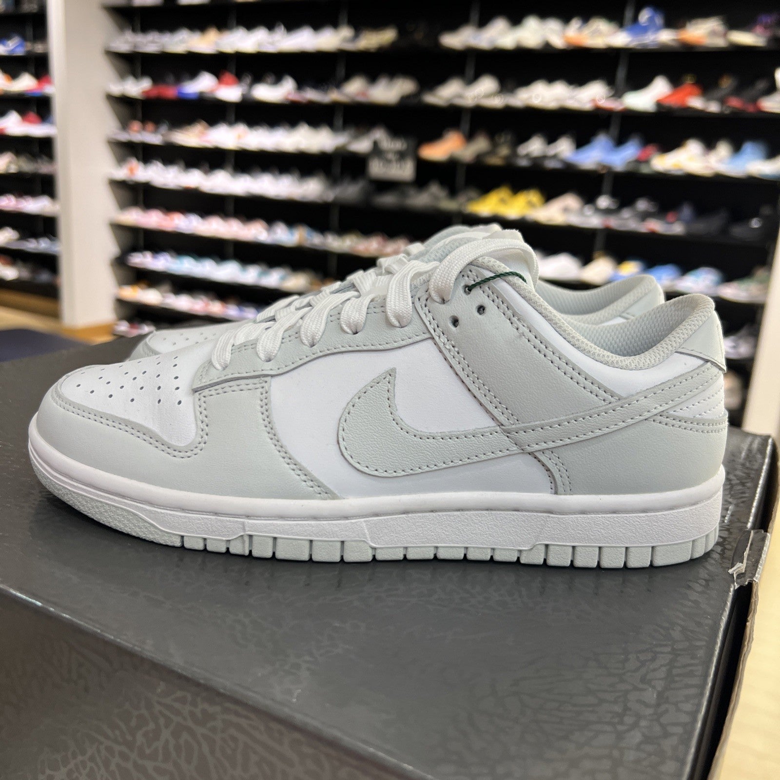 Nike Dunk Low Photon Dust Grey White Women’s Sz 7