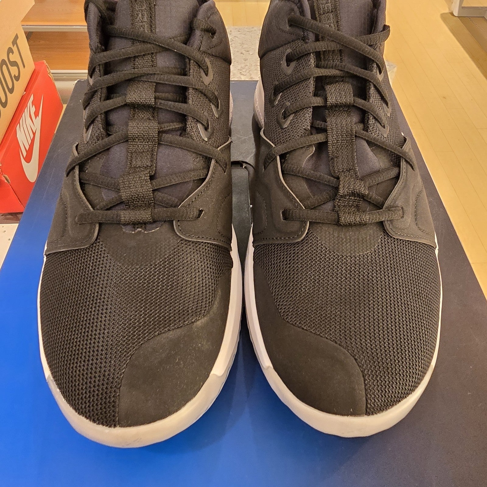Nike PG 3 Black White SZ 12 Yellowed