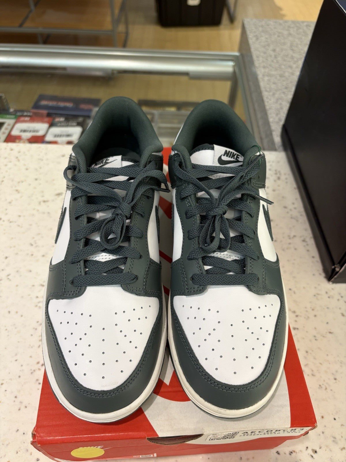 Nike Dunk Low Vintage Green Size 8.5 DEFECT