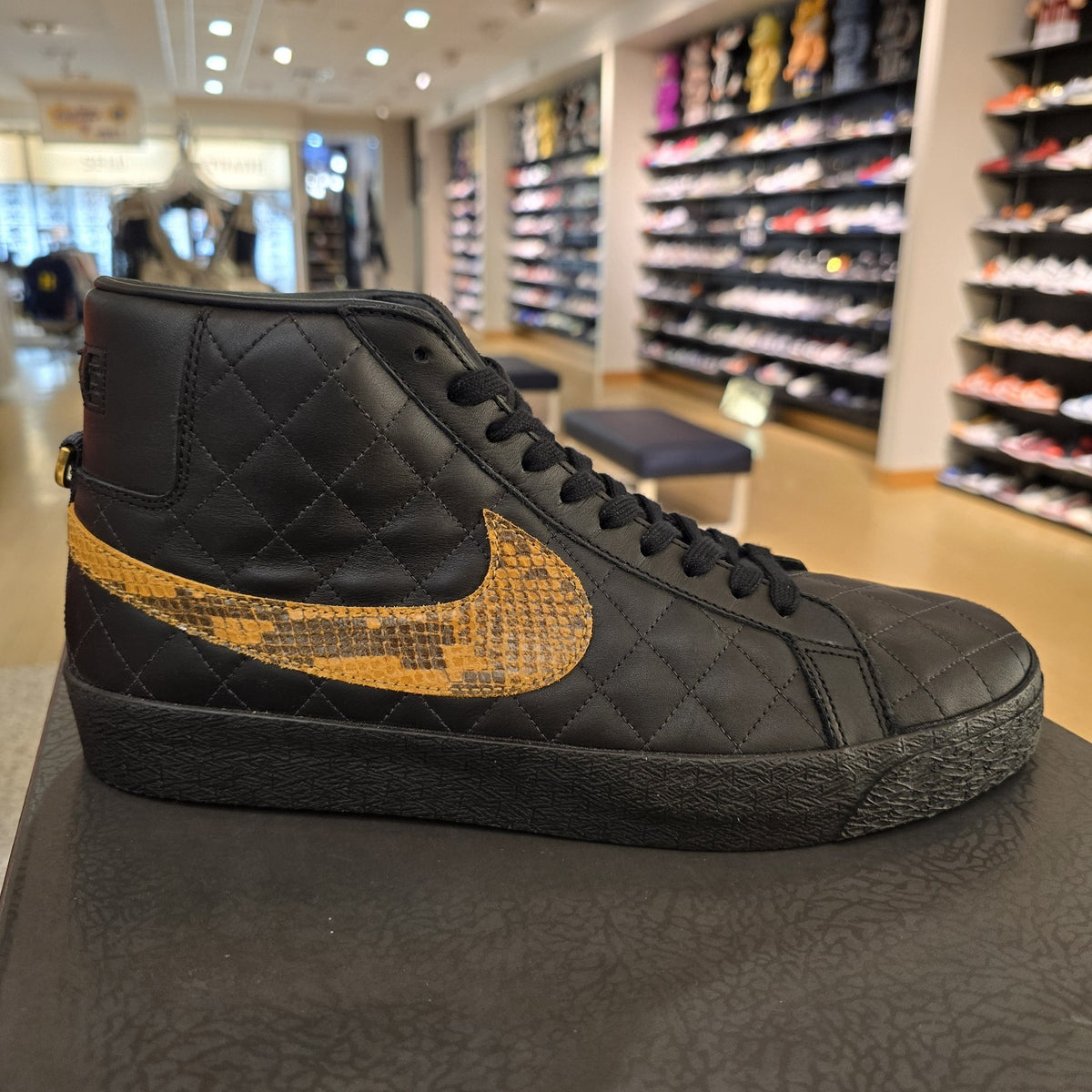 Size 12 - Supreme x Nike Zoom Blazer QS SB Mid Black Snakeskin