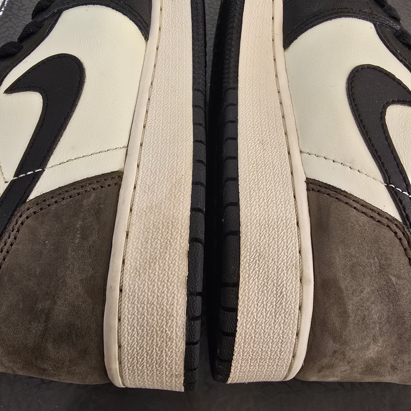 Size 7Y - Jordan 1 Retro OG High Dark Mocha GS