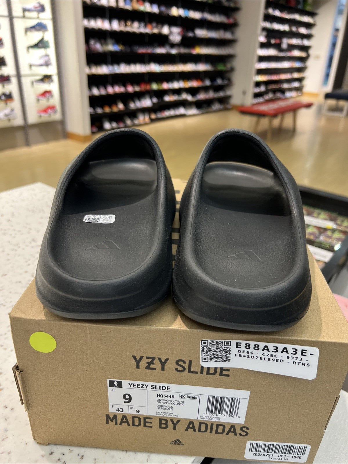 Adidas Yeezy Slide Onyx HQ6448