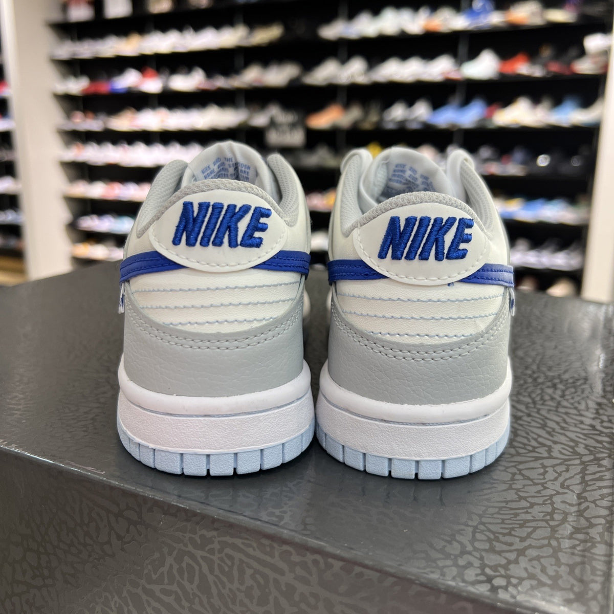 NEW Nike Dunk Low Ivory Hyper Royal Sz 4Y