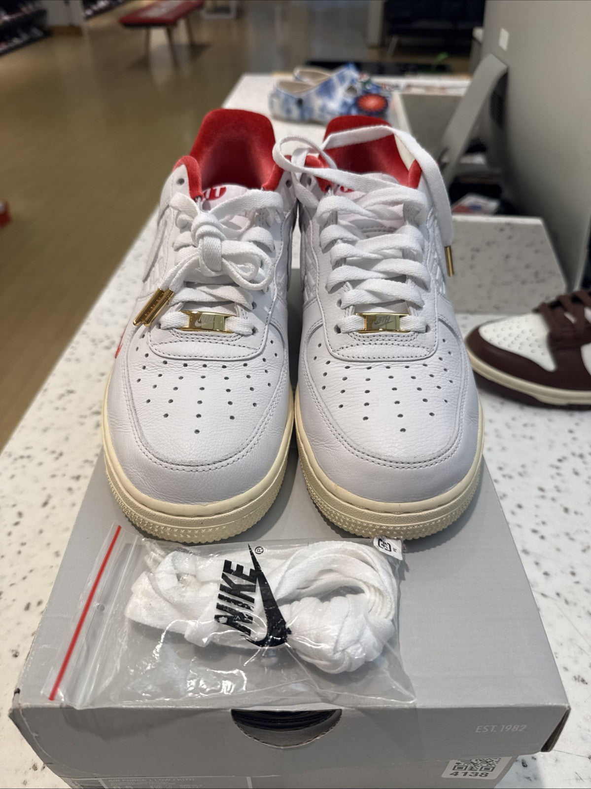 Air Force 1 Low Kith Sz 8.5