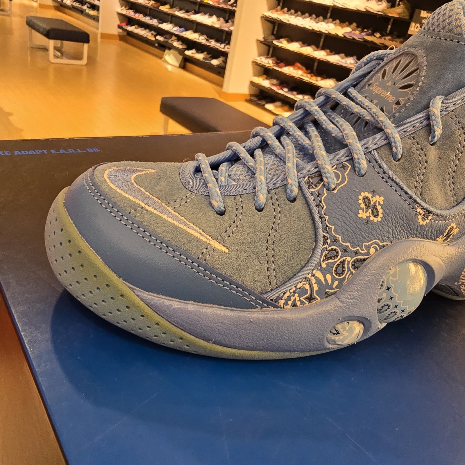 Supreme x Nike Air Zoom Flight 95 SP University Blue SZ 6 Yellowed